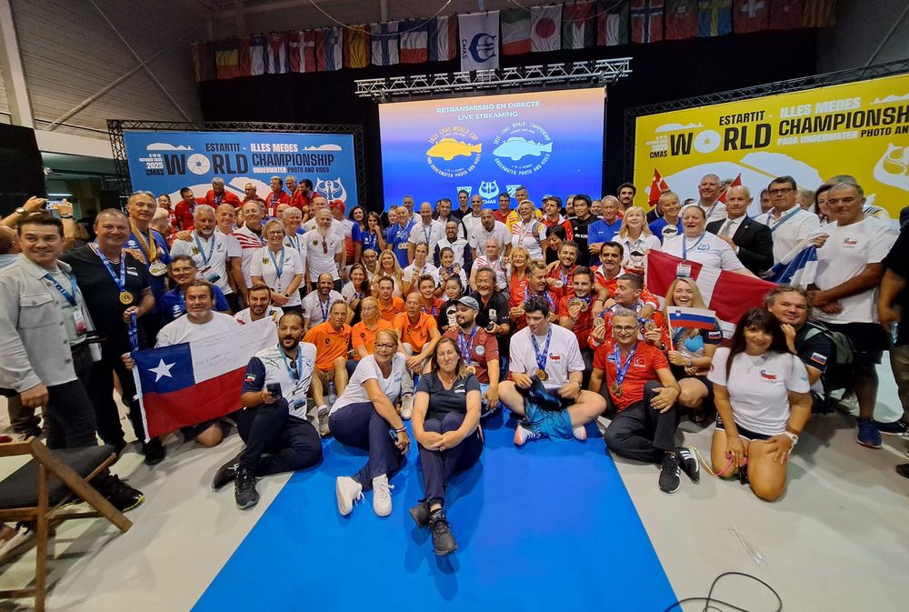 Photo de groupe rassemblant l'ensemble des compétiteurs