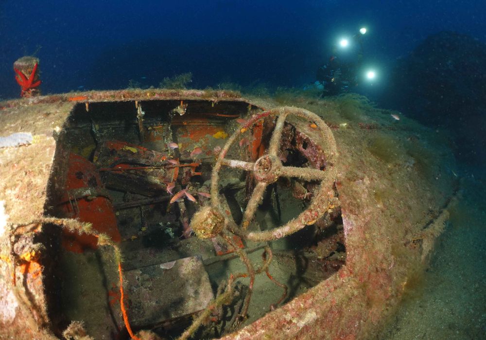 Vue du poste de pilotage du canot